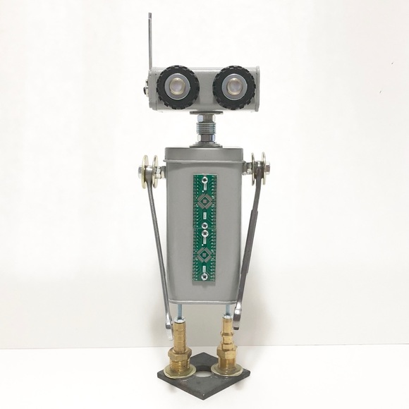 Found Objects Robot Sculpture - Picture 2 of 5